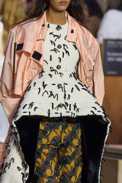 Look 23